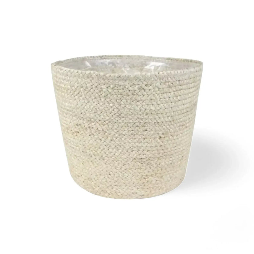 Basket Planter 'Selin' on white background.