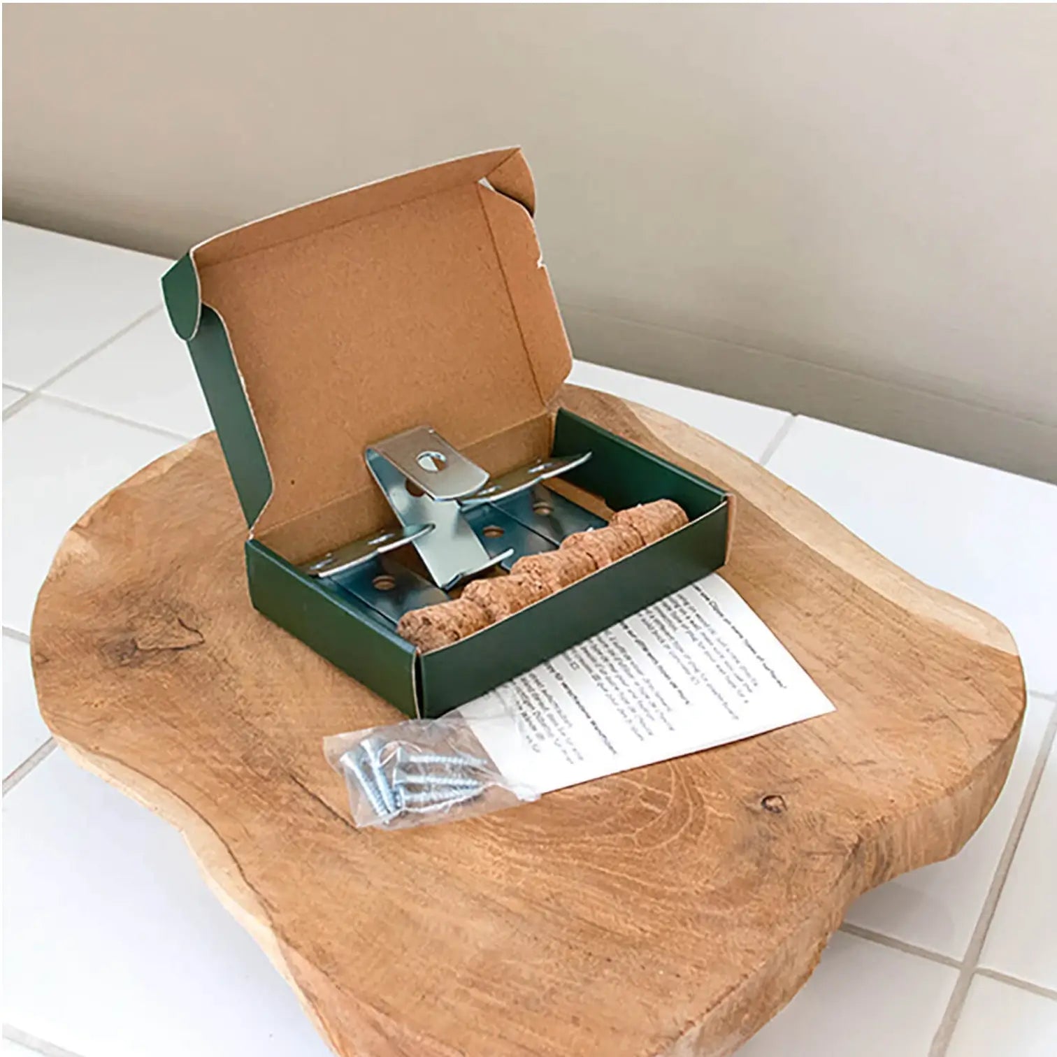 Clippy - Wall mounting Kit for 5 Plant Pots on white background, product photo 5.