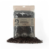 Kakteen- & Sukkulenten-Substratmischung auf weißem Hintergrund, Produktfoto 13.